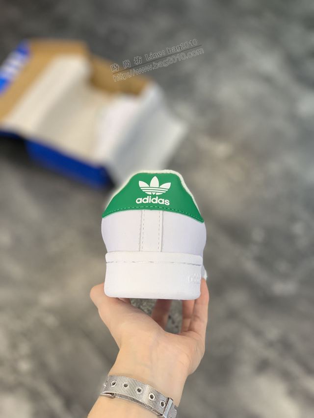 Adidas鞋 阿迪達斯白色板鞋 全新adidas Originals 男女同款  hdx13326